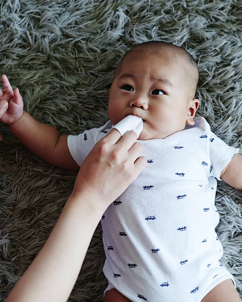 Gum wipes for store babies